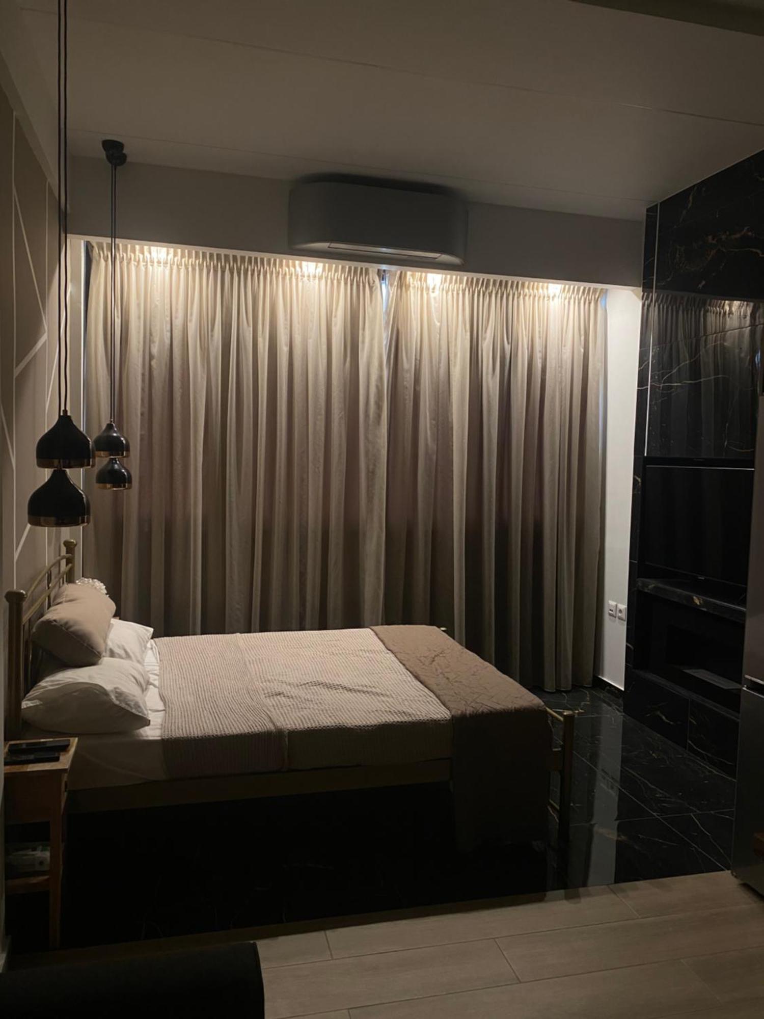 Condo Next To Metro St Athens! Buitenkant foto
